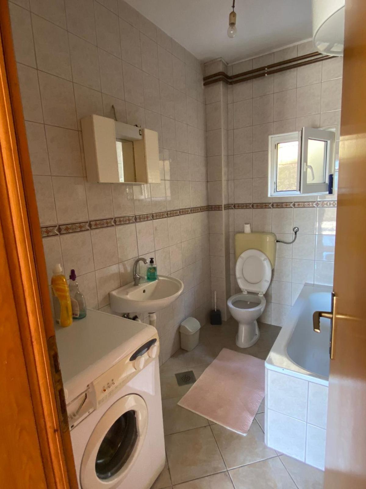 מוסטר Apartment Sanjo מראה חיצוני תמונה
